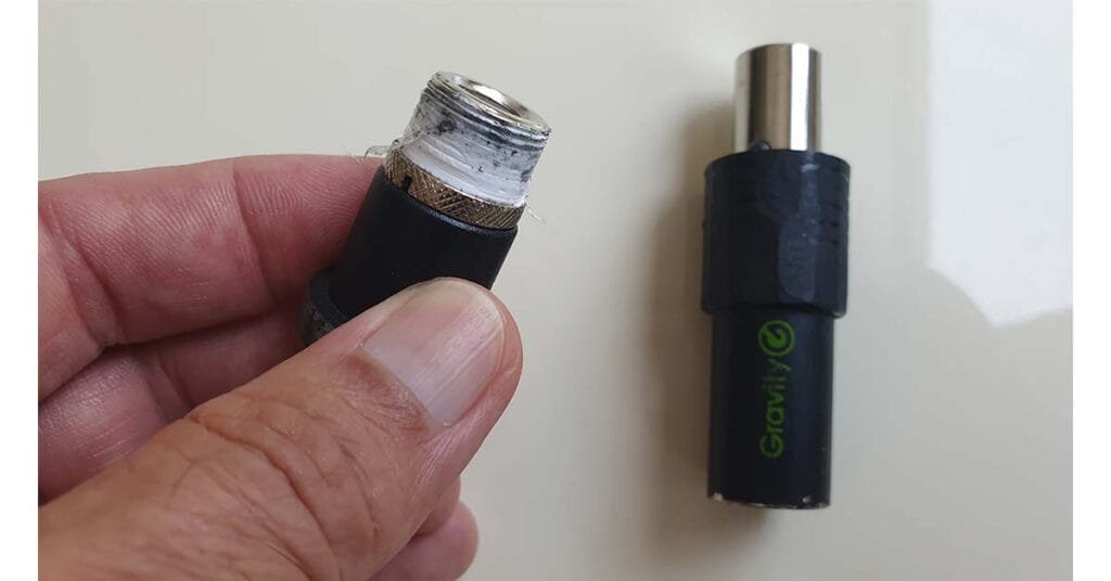 Mic coupler thread with sealing tape Mic coupler thread with sealing tape