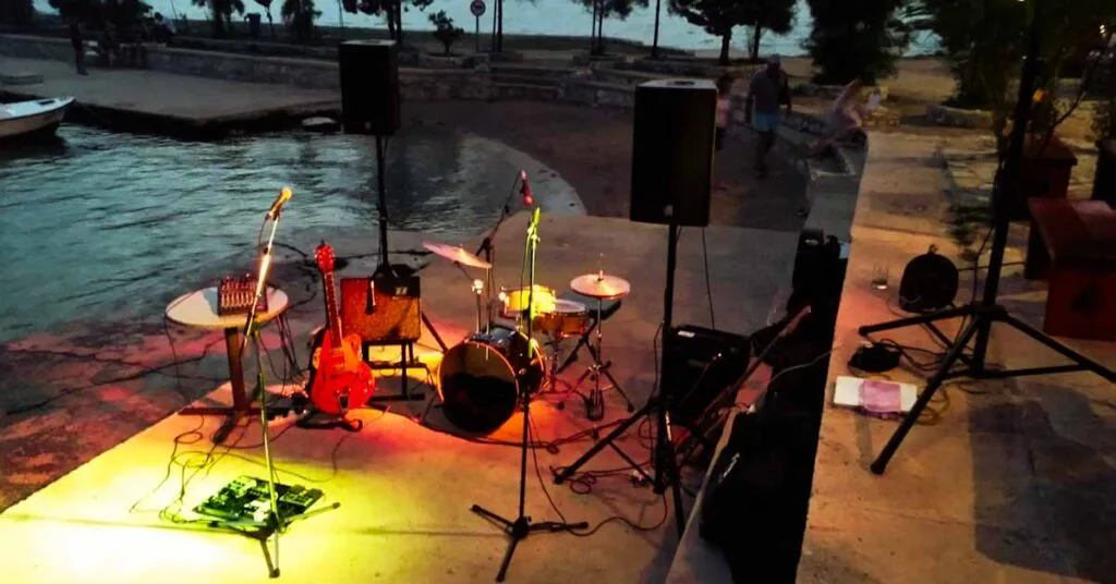 Summer gig
