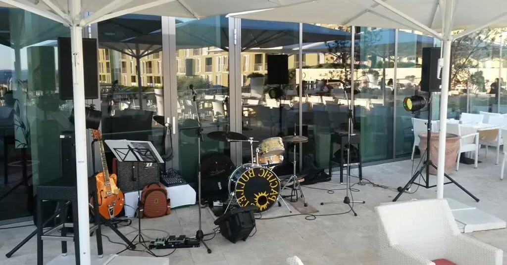 hotel gig