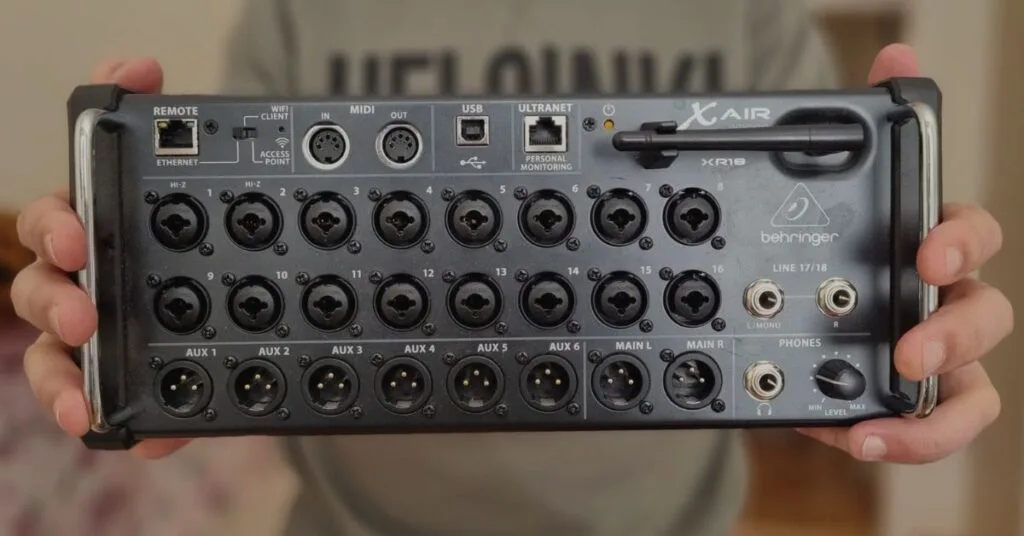 Ultra compact digital mixer